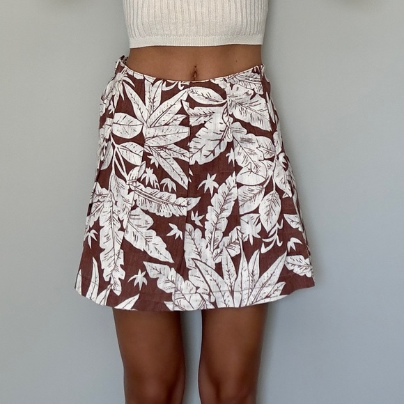 Urban Outfitters Hawaiian Floral Mini Skirt Size S - Picture 6 of 7